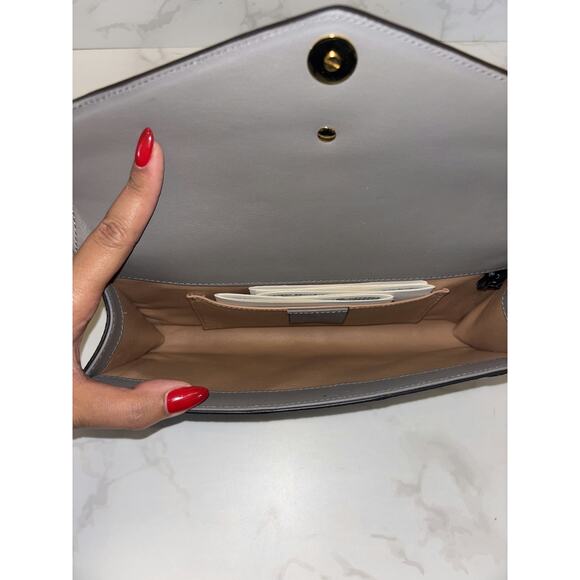 Gucci GG Marmont Envelope Clutch in Grey Leather - Like New - Picture 2 of 6